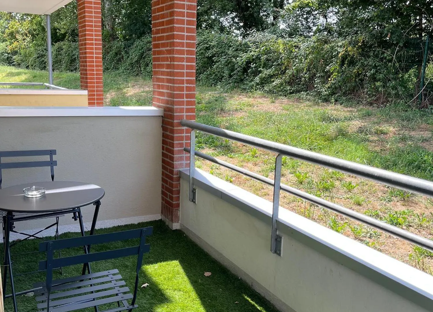 Apartman Suite Rohmer Videoprojecteur Et Cocon Intimiste Leguevin